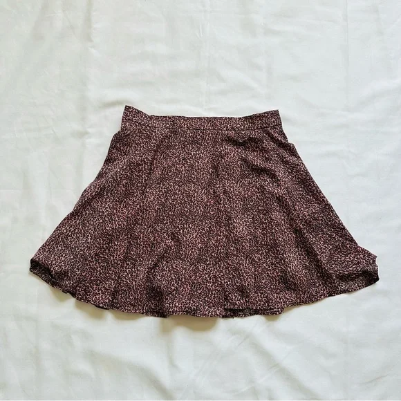 ★ UO urban outfitters mini skirt - Dark Pink leaopard print ★ - Picture 8 of 15